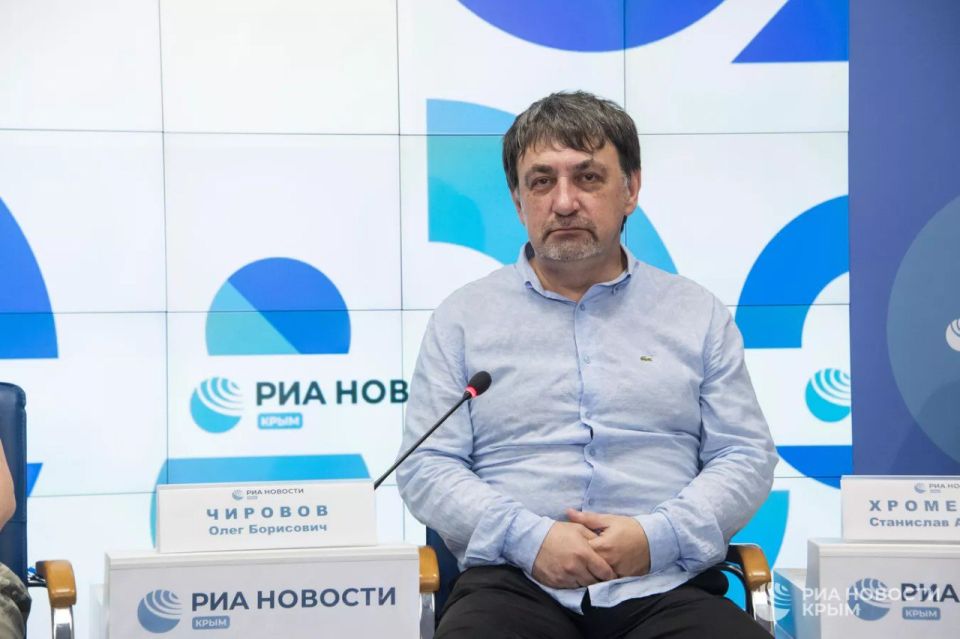 В Крыму обсудили защиту подростков от интернет-мошенников: акцент — на профилактику, диалог и цифровую грамотность В Крыму обсудили защиту подростков от интернет-мошенников: акцент — на профилактику, диалог и цифровую грамотность
