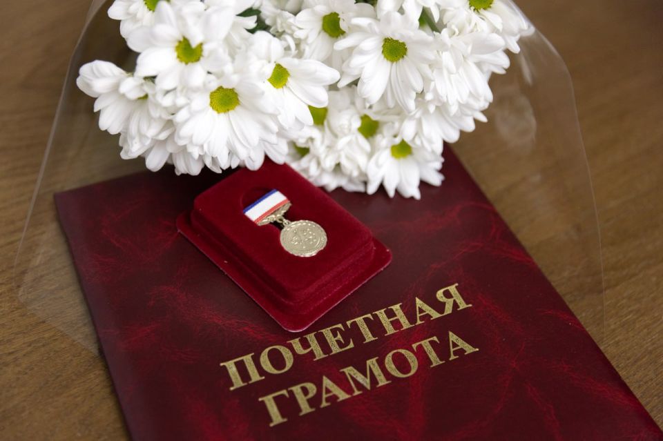 Сергей Аксёнов вручил награды работникам торговли