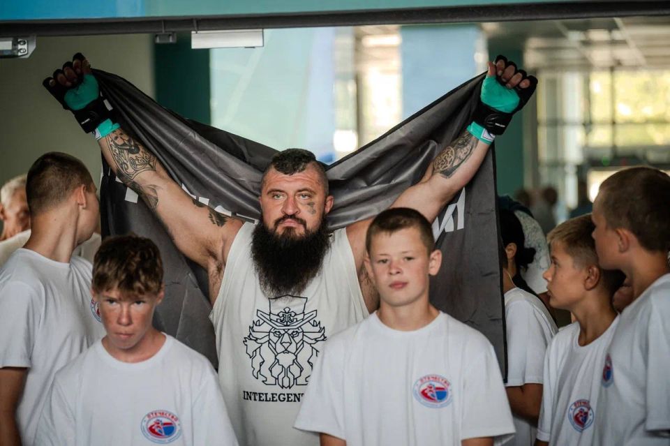 Александр Юрьев: С 23 по 26 июля в Евпатории прошёл фестиваль спорта «Кубок Черного моря» Александр Юрьев: С 23 по 26 июля в Евпатории прошёл фестиваль спорта «Кубок Черного моря»