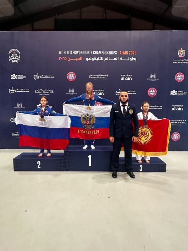 Поздравляем Максимову Анастасию, ученицу 4-А класса, которая стала чемпионкой мира по Тхэквондо ГТФ Поздравляем Максимову Анастасию, ученицу 4-А класса, которая стала чемпионкой мира по Тхэквондо ГТФ