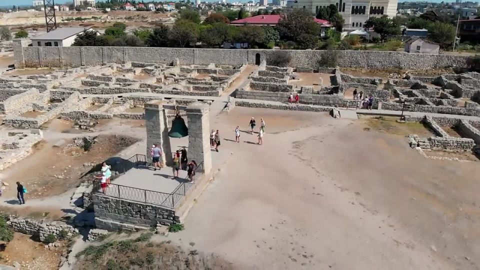 Власти Крыма поздравили православных с Днём Крещения Руси