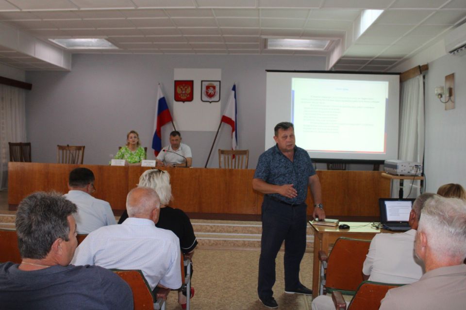 Игорь Крутьков: Провел еженедельное совещание с главами сельских и городского поселений, в котором участвовала глава районного совета Виктория Заботина Игорь Крутьков: Провел еженедельное совещание с главами сельских и городского поселений, в котором участвовала глава районного совета Виктория Заботина