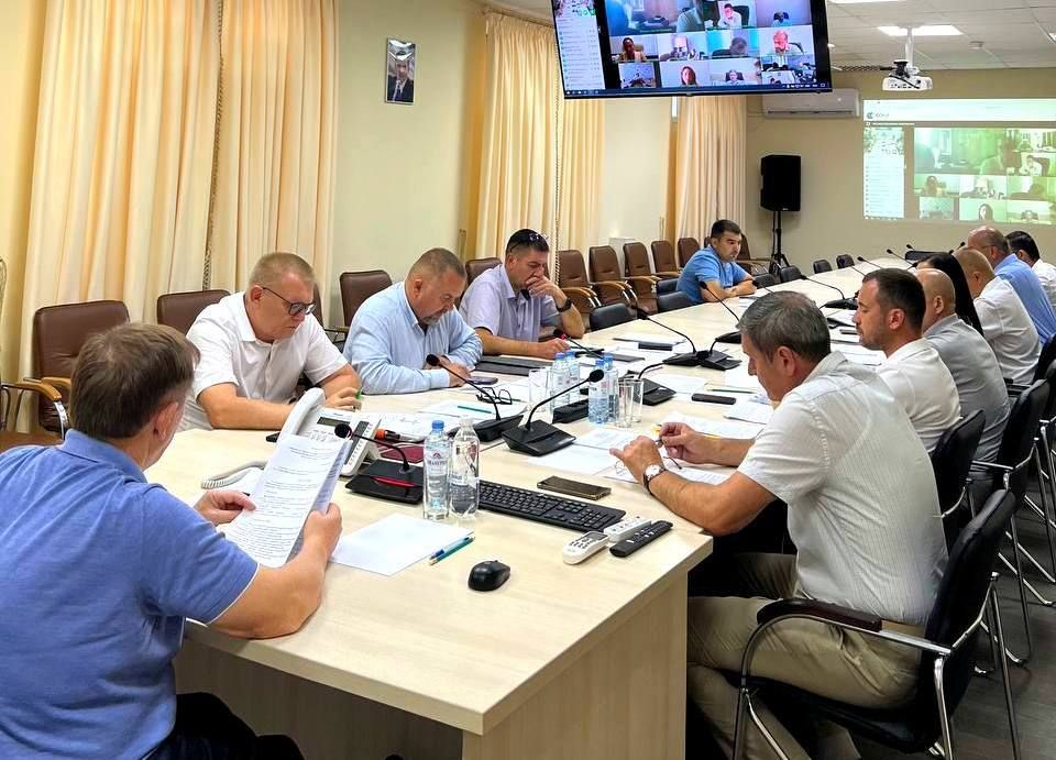 Эдуард Щёголев: Под руководством Председателя Совета министров Республики Крым Юрия Гоцанюка состоялось еженедельное совещание в ГКУ РК «Инвестстрой» Эдуард Щёголев: Под руководством Председателя Совета министров Республики Крым Юрия Гоцанюка состоялось еженедельное совещание в ГКУ РК «Инвестстрой»