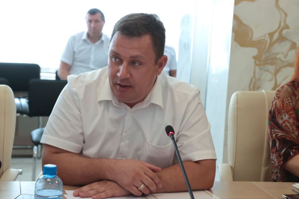 Владимир Константинов: После завершения весенней сессии в Государственной Думе РФ встретились с депутатами, представляющими интересы крымчан в российском парламенте Владимир Константинов: После завершения весенней сессии в Государственной Думе РФ встретились с депутатами, представляющими интересы крымчан в российском парламенте