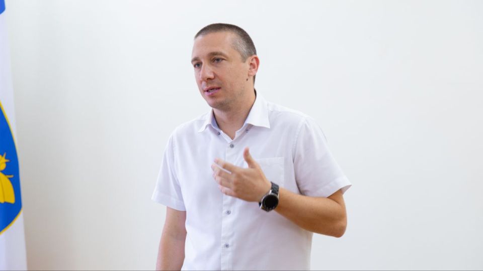 Сегодня, как член Общественной палаты Республики Крым имел честь принять участие в торжественной церемонии награждения победителей конкурса «Бизнес по-русски», который проводился Общественным советом г. Симферополь при... Сегодня, как член Общественной палаты Республики Крым имел честь принять участие в торжественной церемонии награждения победителей конкурса «Бизнес по-русски», который проводился Общественным советом г. Симферополь при...