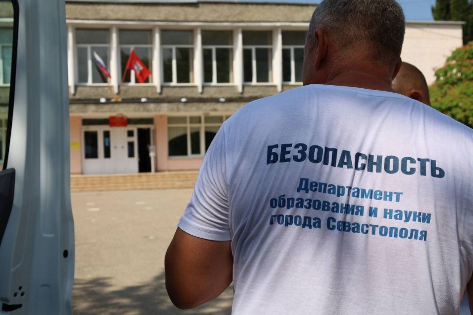 Михаил Развожаев: В Севастополе полным ходом идёт подготовка к новому учебному году