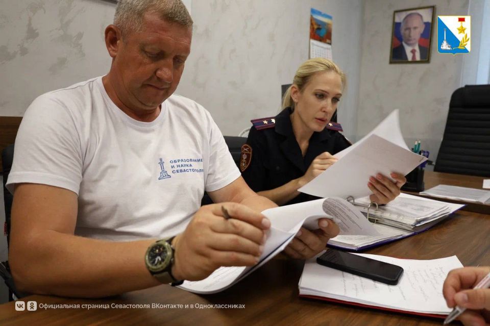 Проверяем школы и детсады перед новым учебным годом Проверяем школы и детсады перед новым учебным годом