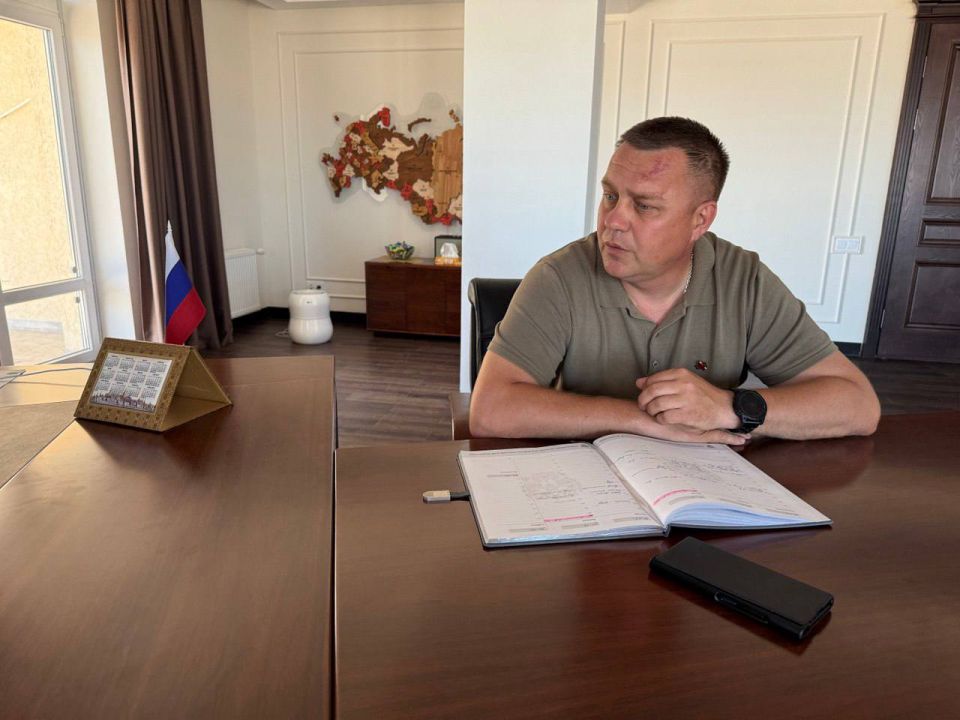 Владимир Сальдо: Проблемы с водой, новые федеральные законы и поддержку многодетных семей обсудили с сенатором Игорем Кастюкевичем Владимир Сальдо: Проблемы с водой, новые федеральные законы и поддержку многодетных семей обсудили с сенатором Игорем Кастюкевичем