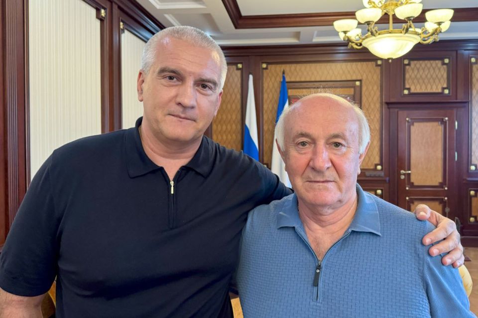 Сергей Аксёнов: Провел встречу с депутатом Государственной Думы Федерального Собрания Российской Федерации Николаем Александровичем Долудой