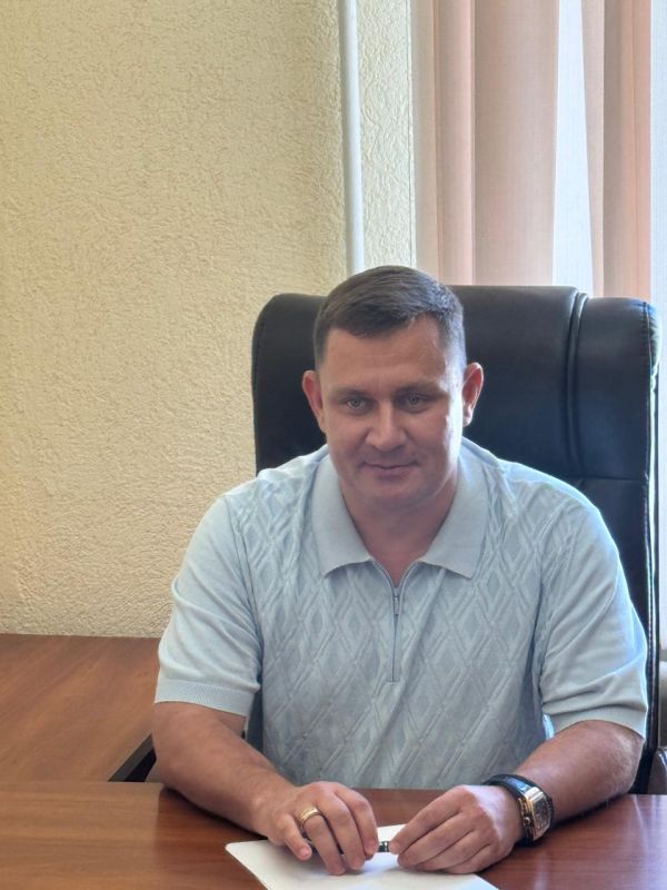 Юрий Нестеренко: Провел рабочую встречу с кандидатом в депутаты по одномандатному избирательному округу №13 Симферопольского городского совета Владимиром Смирновым и его командой Юрий Нестеренко: Провел рабочую встречу с кандидатом в депутаты по одномандатному избирательному округу №13 Симферопольского городского совета Владимиром Смирновым и его командой
