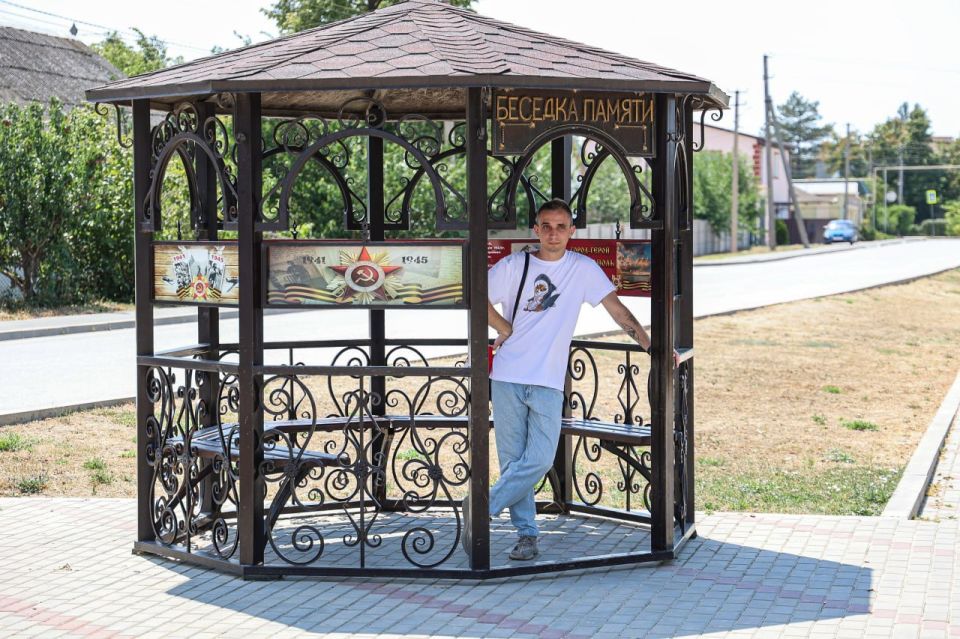 Чем занимались журналисты "Крымской газеты" в июле? У вас есть возможность заглянуть за кулисы и почувствовать атмосферу, в которой рождаются новости, интервью и репортажи Чем занимались журналисты "Крымской газеты" в июле? У вас есть возможность заглянуть за кулисы и почувствовать атмосферу, в которой рождаются новости, интервью и репортажи