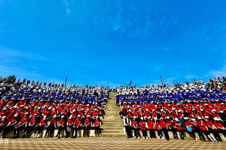 Владимир Константинов: В эти дни в Ленинградской области проходят праздничные мероприятия в честь 98-летия региона Владимир Константинов: В эти дни в Ленинградской области проходят праздничные мероприятия в честь 98-летия региона