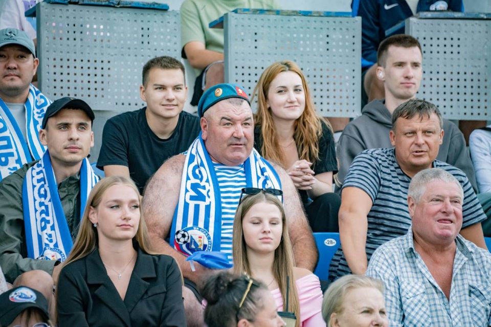 Михаил Развожаев: Сегодня футбольный клуб «Севастополь» принимал на домашнем поле ФК «Ангушт» из Назрани — матч завершился со счетом 2:0! Михаил Развожаев: Сегодня футбольный клуб «Севастополь» принимал на домашнем поле ФК «Ангушт» из Назрани — матч завершился со счетом 2:0!