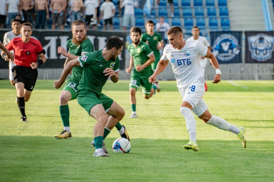 Михаил Развожаев: Сегодня футбольный клуб «Севастополь» принимал на домашнем поле ФК «Ангушт» из Назрани — матч завершился со счетом 2:0! Михаил Развожаев: Сегодня футбольный клуб «Севастополь» принимал на домашнем поле ФК «Ангушт» из Назрани — матч завершился со счетом 2:0!