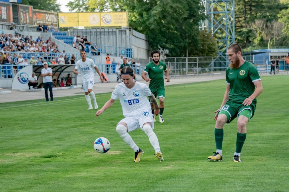 Михаил Развожаев: Сегодня футбольный клуб «Севастополь» принимал на домашнем поле ФК «Ангушт» из Назрани — матч завершился со счетом 2:0! Михаил Развожаев: Сегодня футбольный клуб «Севастополь» принимал на домашнем поле ФК «Ангушт» из Назрани — матч завершился со счетом 2:0!