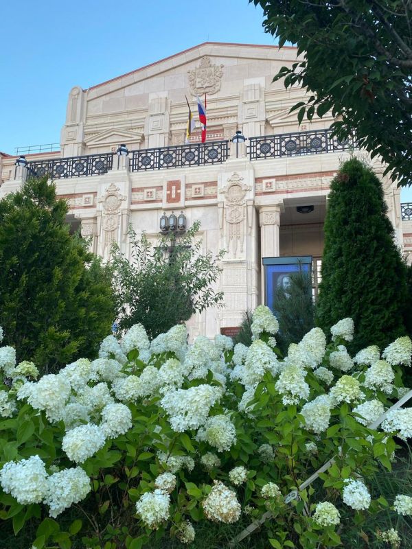 ������� ������ � ����� �� 4 �������