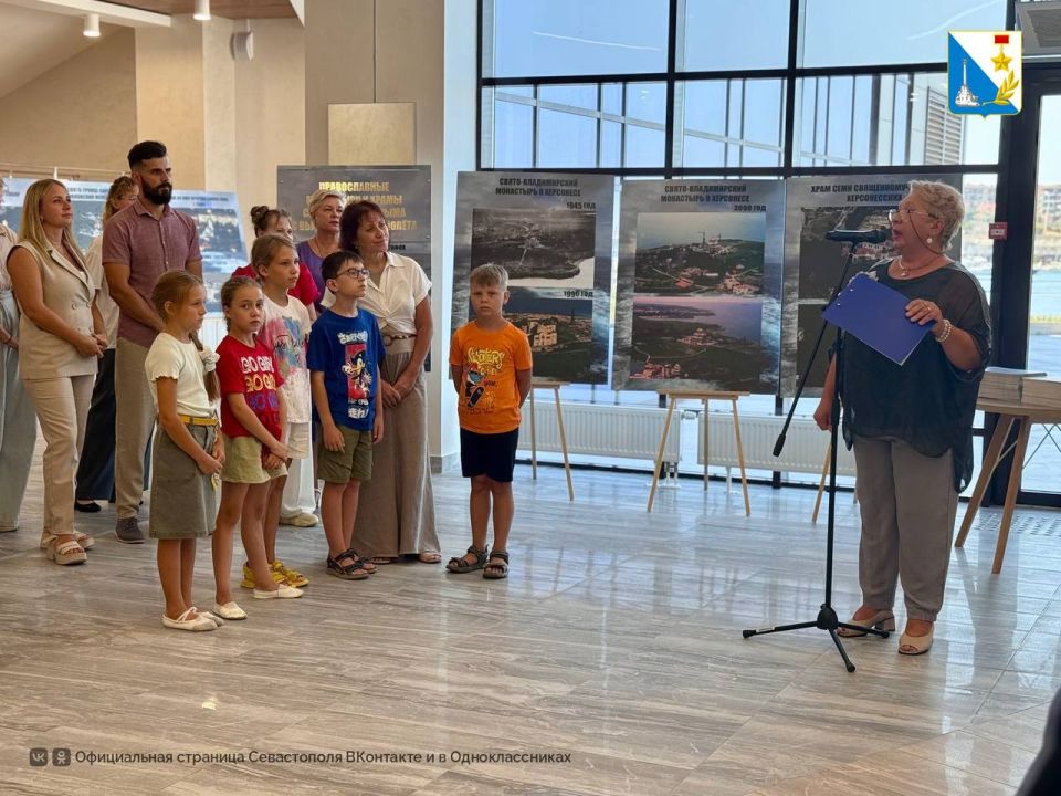 Открылась фотовыставка «Монастыри и храмы с высоты птичьего полёта» Открылась фотовыставка «Монастыри и храмы с высоты птичьего полёта»