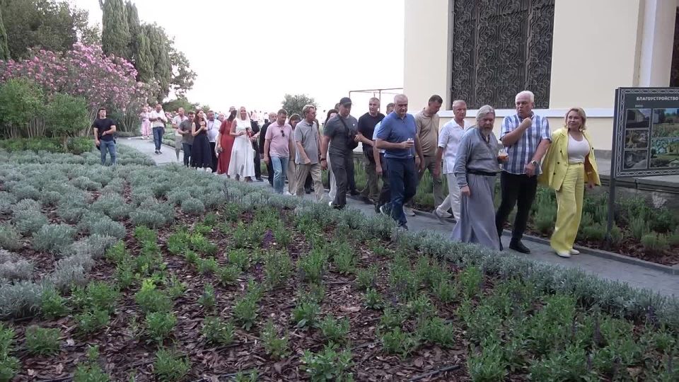  :            ,        ,     