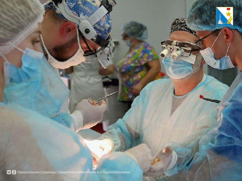 Провели экстренную операцию новорожденному