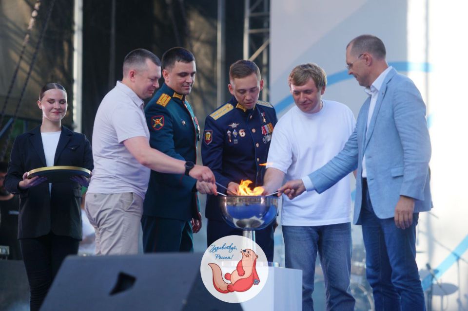 До свидания, «Артек»!. Две ярких недели с 15 июля по 4 августа в легендарном лагере пролетели незаметно До свидания, «Артек»!. Две ярких недели с 15 июля по 4 августа в легендарном лагере пролетели незаметно