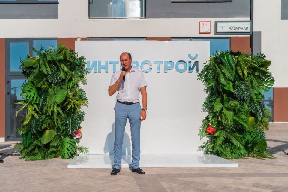 Владислав Хаджиев: На территории Сакского района продолжается реализация инвестиционного проекта «Жилой многоквартирный комплекс в с. Прибрежное" Владислав Хаджиев: На территории Сакского района продолжается реализация инвестиционного проекта «Жилой многоквартирный комплекс в с. Прибрежное"