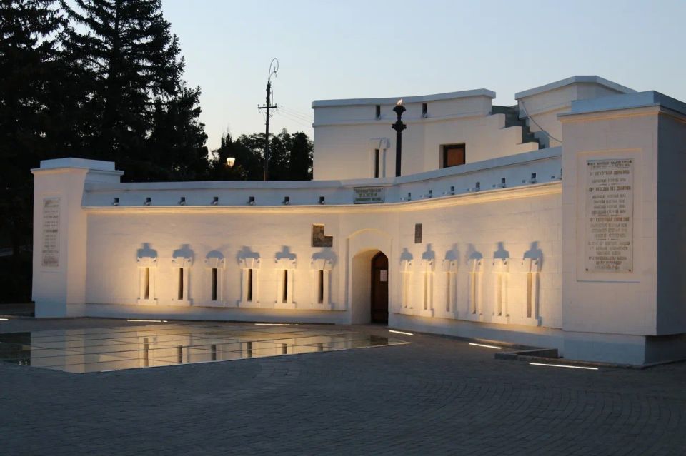 Михаил Развожаев: Сегодня Музею-заповеднику героической обороны и освобождения Севастополя — 65 лет! Михаил Развожаев: Сегодня Музею-заповеднику героической обороны и освобождения Севастополя — 65 лет!