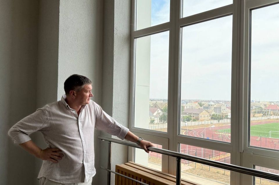 Александр Юрьев: Вместе с коллегами посетил новую школу в мкр Исмаил-бей Александр Юрьев: Вместе с коллегами посетил новую школу в мкр Исмаил-бей