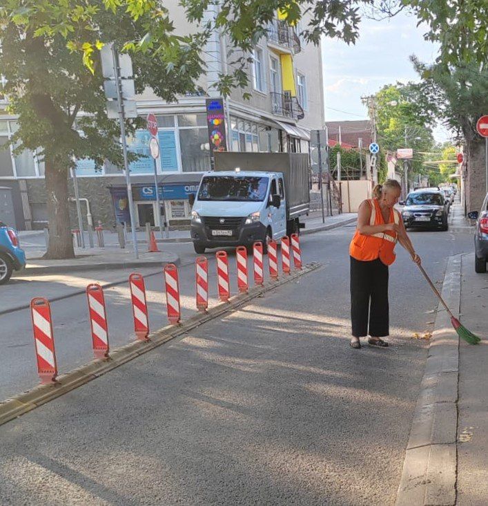 Уборка городских территорий - комплексная работа Уборка городских территорий - комплексная работа