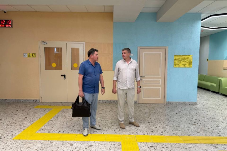 Александр Юрьев: Вместе с коллегами посетил новую школу в мкр Исмаил-бей Александр Юрьев: Вместе с коллегами посетил новую школу в мкр Исмаил-бей