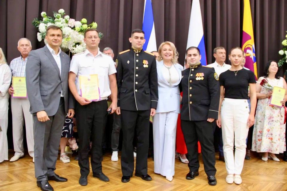 Константин Шимановский: Ялте 187 лет! В преддверии Дня города с главой администрации Ялты Яниной Петровной Павленко поздравили местных жителей с этой знаковой датой! Константин Шимановский: Ялте 187 лет! В преддверии Дня города с главой администрации Ялты Яниной Петровной Павленко поздравили местных жителей с этой знаковой датой!