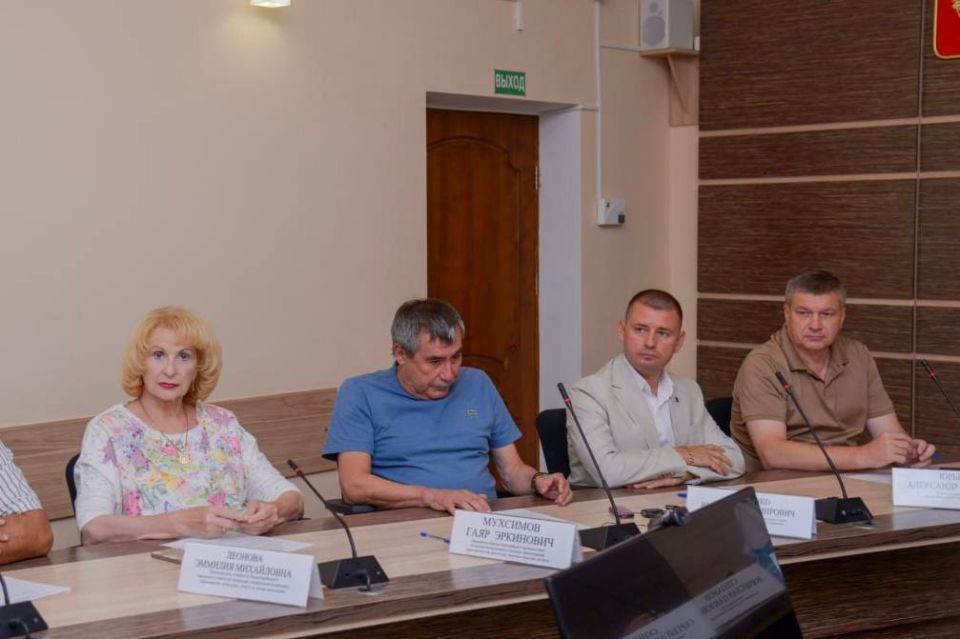Александр Юрьев: Принял участие в заседании внеочередной 15 сессии Евпаторийского городского совета Александр Юрьев: Принял участие в заседании внеочередной 15 сессии Евпаторийского городского совета