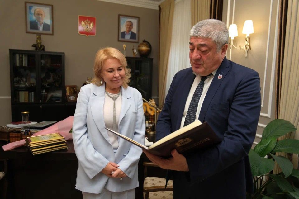 Янина Павленко: Теплая встреча с делегациями городов-побратимов Янина Павленко: Теплая встреча с делегациями городов-побратимов