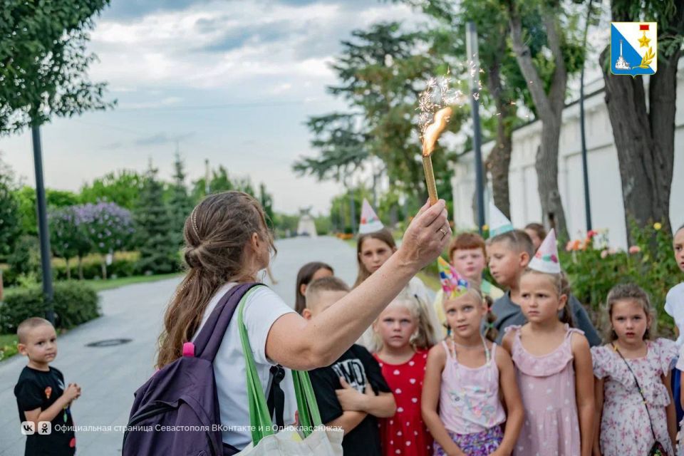 Приглашаем юных севастопольцев на экскурсии Приглашаем юных севастопольцев на экскурсии