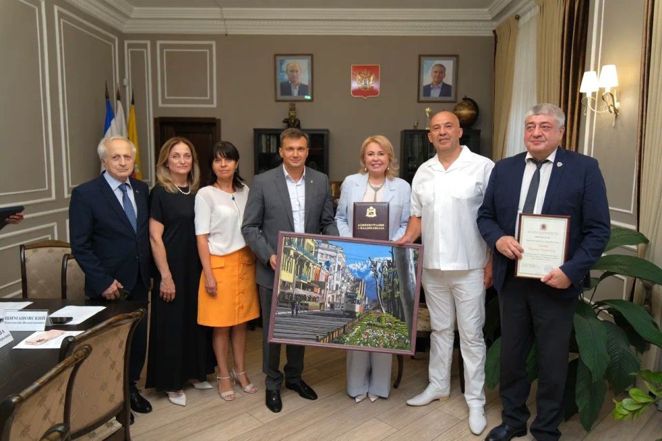 Янина Павленко: Теплая встреча с делегациями городов-побратимов Янина Павленко: Теплая встреча с делегациями городов-побратимов
