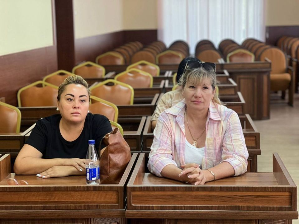 Игорь Ивин: Регулярное взаимодействие с представителями малого бизнеса является ключевым условием для формирования эффективной поддержки, своевременного выявления актуальных проблем и поиска совместных решений Игорь Ивин: Регулярное взаимодействие с представителями малого бизнеса является ключевым условием для формирования эффективной поддержки, своевременного выявления актуальных проблем и поиска совместных решений