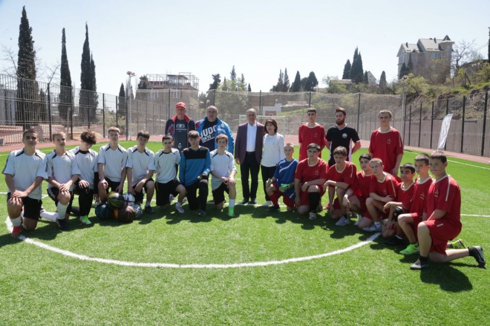 Владимир Константинов: Сегодня мы отмечаем День физкультурника — праздник всех, кто связан со спортивной сферой Владимир Константинов: Сегодня мы отмечаем День физкультурника — праздник всех, кто связан со спортивной сферой