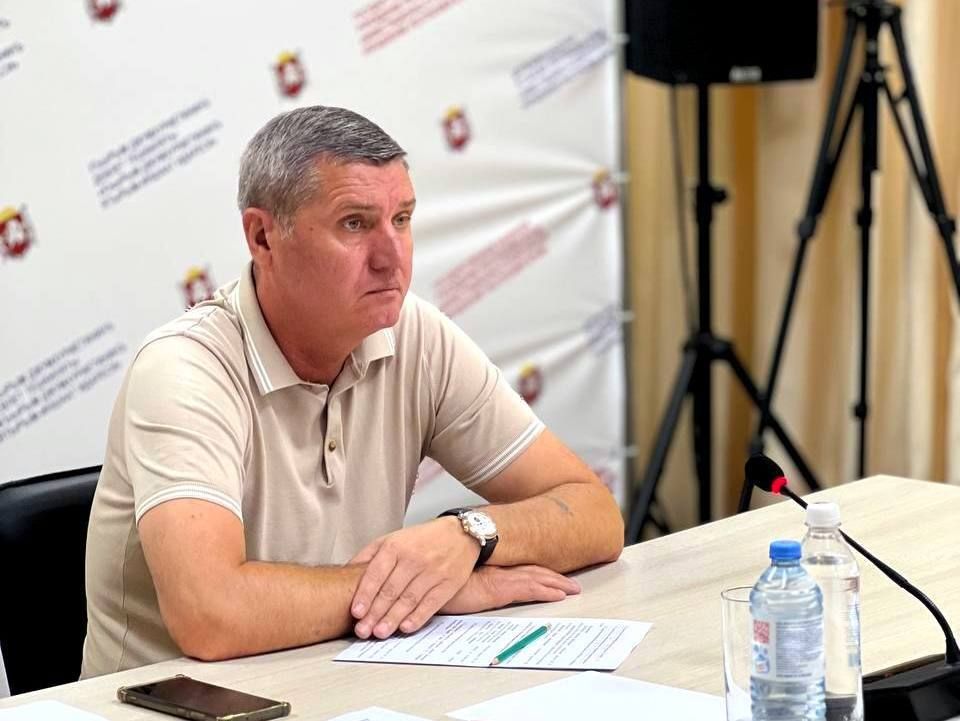 Под руководством заместителя Председателя Совета министров Республики Крым Николая Воробьева состоялось еженедельное совещание в ГКУ РК «Инвестстрой» Под руководством заместителя Председателя Совета министров Республики Крым Николая Воробьева состоялось еженедельное совещание в ГКУ РК «Инвестстрой»
