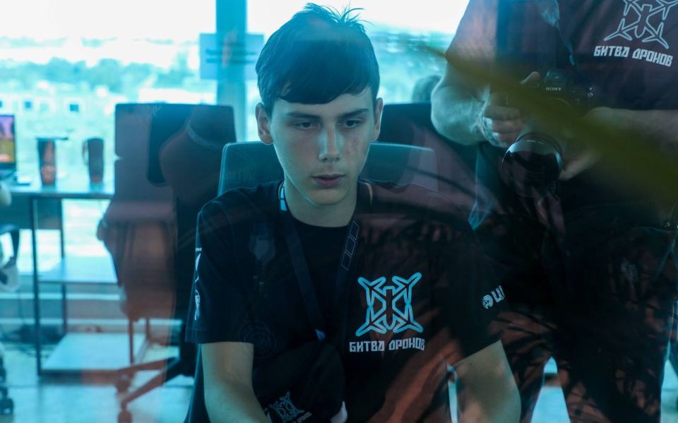 Михаил Развожаев: В Севастополе стартовала регистрация на фестиваль «Битва дронов» 2025 Михаил Развожаев: В Севастополе стартовала регистрация на фестиваль «Битва дронов» 2025