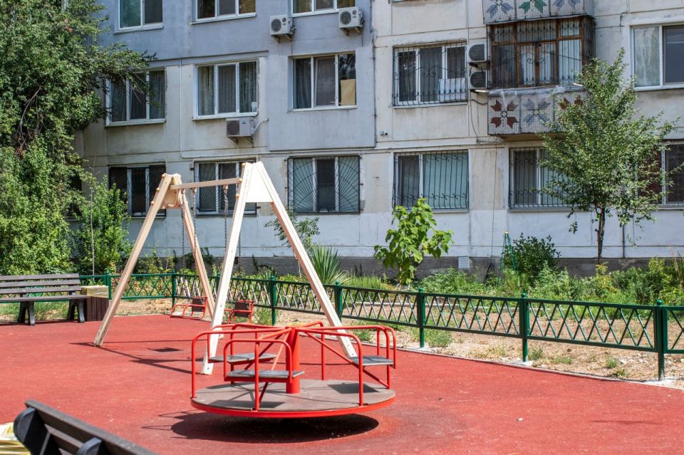 В Симферополе завершено благоустройство 10 дворовых территорий В Симферополе завершено благоустройство 10 дворовых территорий