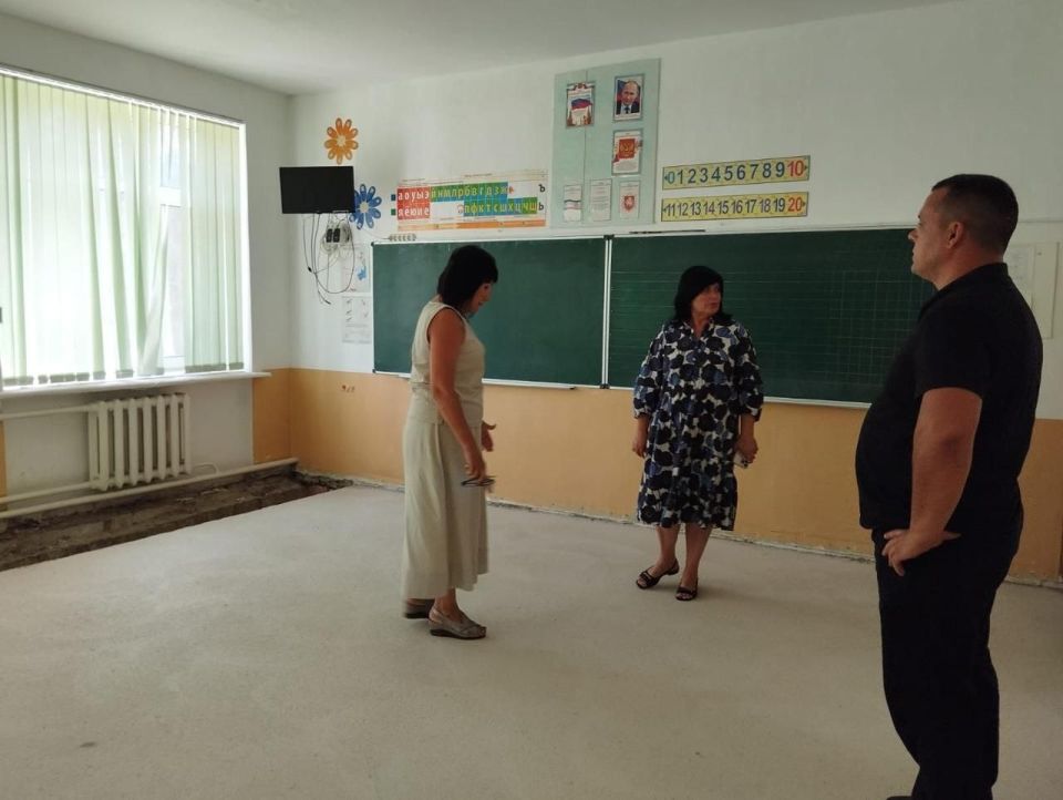 По поручению Главы Республики Крым Сергея Аксёнова проводится капитальный ремонт Муниципального бюджетного общеобразовательного учреждения "Средняя общеобразовательная школа № 1 имени Вилина Ивана Петровича" Бахчисарайского... По поручению Главы Республики Крым Сергея Аксёнова проводится капитальный ремонт Муниципального бюджетного общеобразовательного учреждения "Средняя общеобразовательная школа № 1 имени Вилина Ивана Петровича" Бахчисарайского...