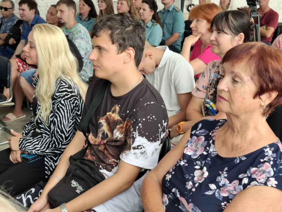 Михаил Развожаев: Севастопольские ребята из инклюзивного центра «Особая молодежь» поучаствуют в создании музыкально-исторической постановки «Небесные соколы» Михаил Развожаев: Севастопольские ребята из инклюзивного центра «Особая молодежь» поучаствуют в создании музыкально-исторической постановки «Небесные соколы»