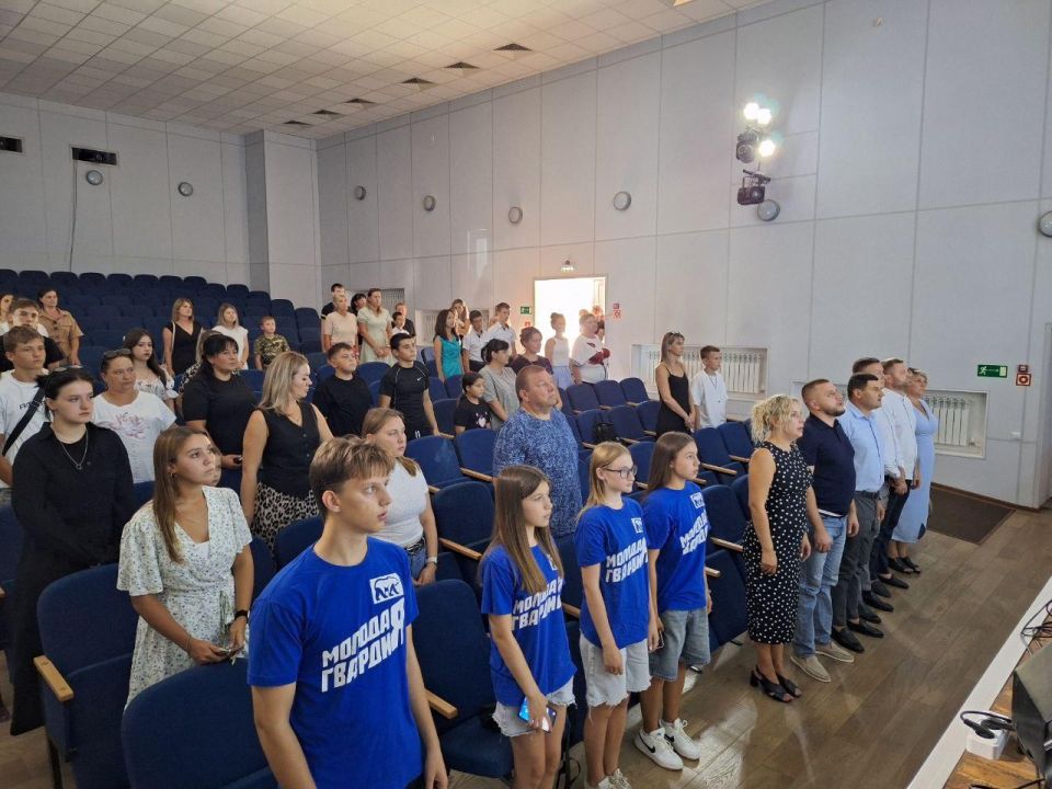Юрий Нестеренко: В Судаке состоялось торжественное вручение медали «Дети Героев», детям участников специальной военной операции Юрий Нестеренко: В Судаке состоялось торжественное вручение медали «Дети Героев», детям участников специальной военной операции