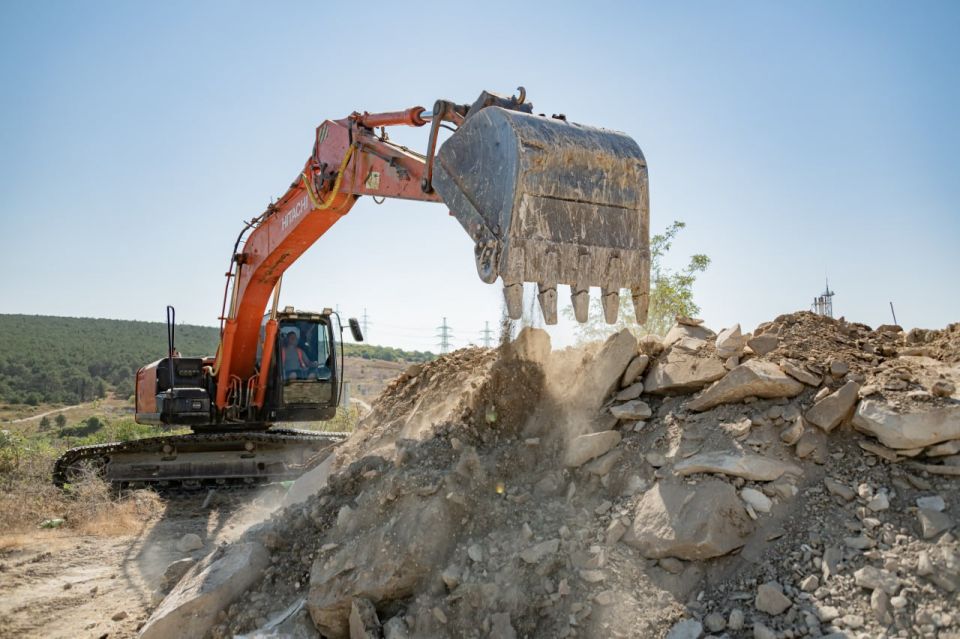Михаил Развожаев: Продолжаем реконструкцию стратегически важного водовода от Штурмового до Ялтинского кольца Михаил Развожаев: Продолжаем реконструкцию стратегически важного водовода от Штурмового до Ялтинского кольца