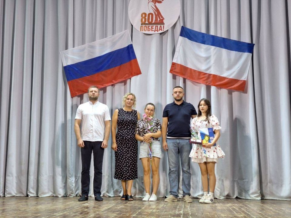 Кирилл Чебышев: В Доме культуры «Долина роз» состоялось торжественное вручение удостоверений «Дети героев — 2025» Кирилл Чебышев: В Доме культуры «Долина роз» состоялось торжественное вручение удостоверений «Дети героев — 2025»