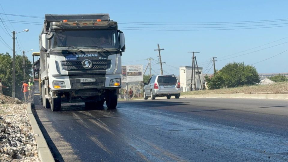 В Керчи завершаются работы в рамках субсидии РК, выделенной на восстановление верхних изношенных слоев дорожного покрытия В Керчи завершаются работы в рамках субсидии РК, выделенной на восстановление верхних изношенных слоев дорожного покрытия