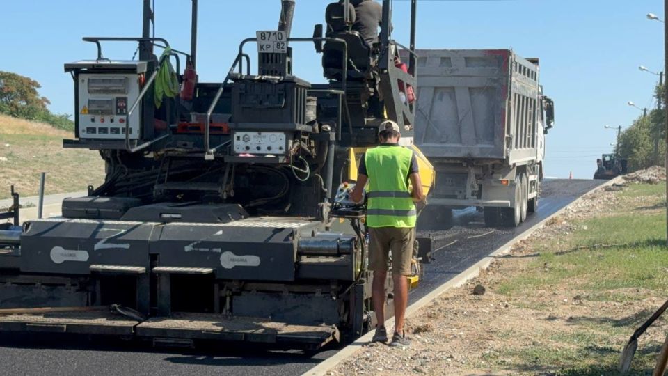 В Керчи завершаются работы в рамках субсидии РК, выделенной на восстановление верхних изношенных слоев дорожного покрытия В Керчи завершаются работы в рамках субсидии РК, выделенной на восстановление верхних изношенных слоев дорожного покрытия