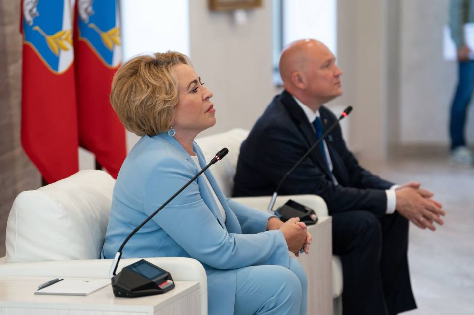 Михаил Развожаев: Севастополь с рабочим визитом посетила Председатель Совета Федерации Валентина Ивановна Матвиенко Михаил Развожаев: Севастополь с рабочим визитом посетила Председатель Совета Федерации Валентина Ивановна Матвиенко