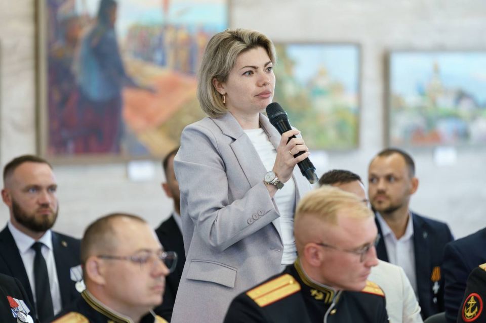 Михаил Развожаев: Севастополь с рабочим визитом посетила Председатель Совета Федерации Валентина Ивановна Матвиенко Михаил Развожаев: Севастополь с рабочим визитом посетила Председатель Совета Федерации Валентина Ивановна Матвиенко