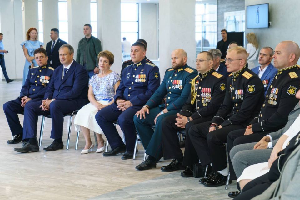 Михаил Развожаев: Севастополь с рабочим визитом посетила Председатель Совета Федерации Валентина Ивановна Матвиенко Михаил Развожаев: Севастополь с рабочим визитом посетила Председатель Совета Федерации Валентина Ивановна Матвиенко