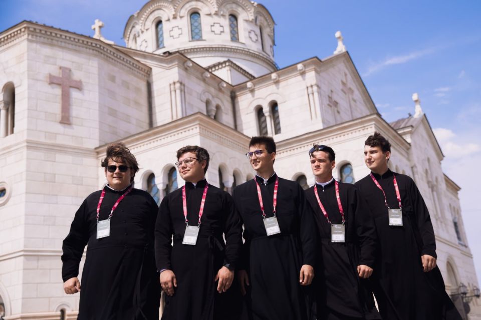 Михаил Развожаев: Семинаристы со всей страны создали 15 просветительских проектов для молодёжи на форуме «Истоки» в Севастополе Михаил Развожаев: Семинаристы со всей страны создали 15 просветительских проектов для молодёжи на форуме «Истоки» в Севастополе